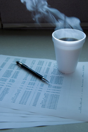 Banner Image Avanti Consulting Cofee with accounting entries